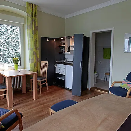 Apartman Lebenskunst Gaestehaus Zum Wohlfuehlen *